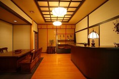 本館ロビー